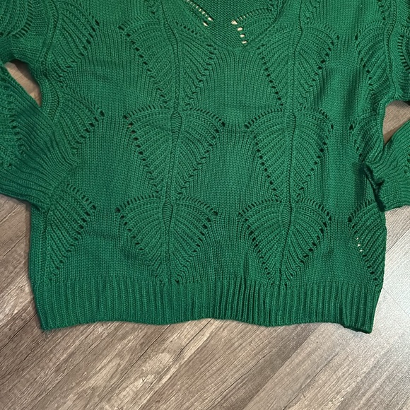 NEW Kelly Green Knit Sweater - Picture 4 of 13